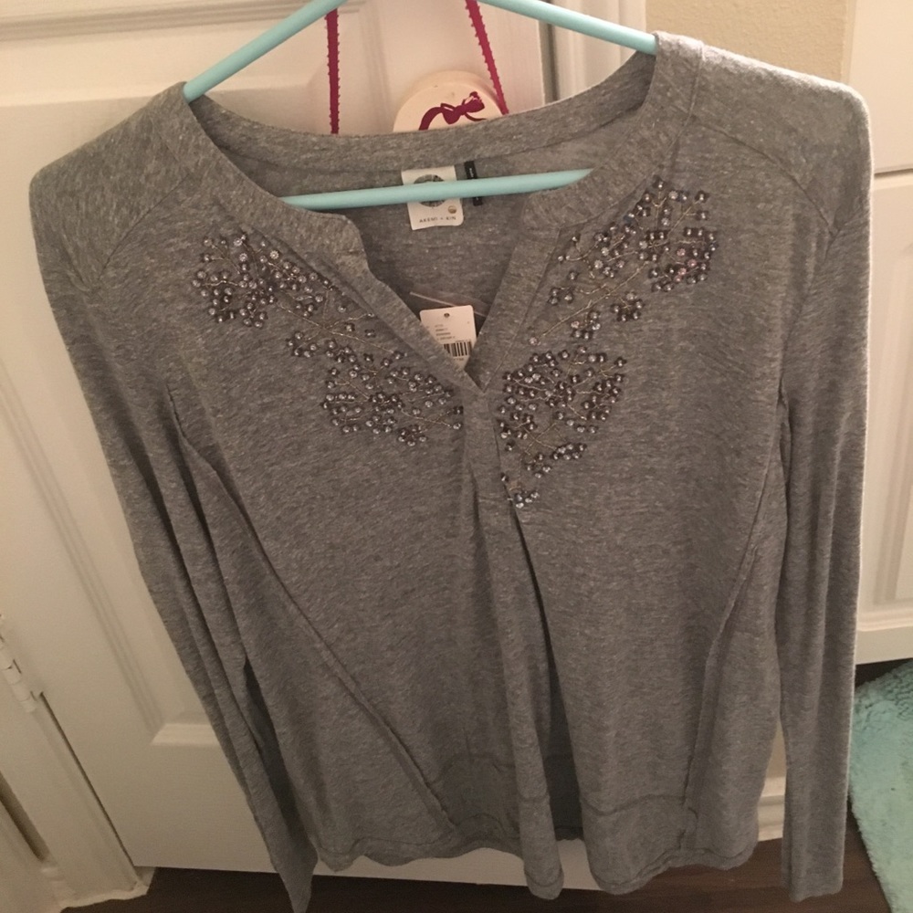 Akemi + kin Henley sz. S